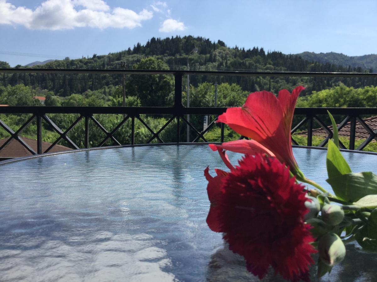 Filoxenia Kontogiannis Apartment Lazarata ภายนอก รูปภาพ
