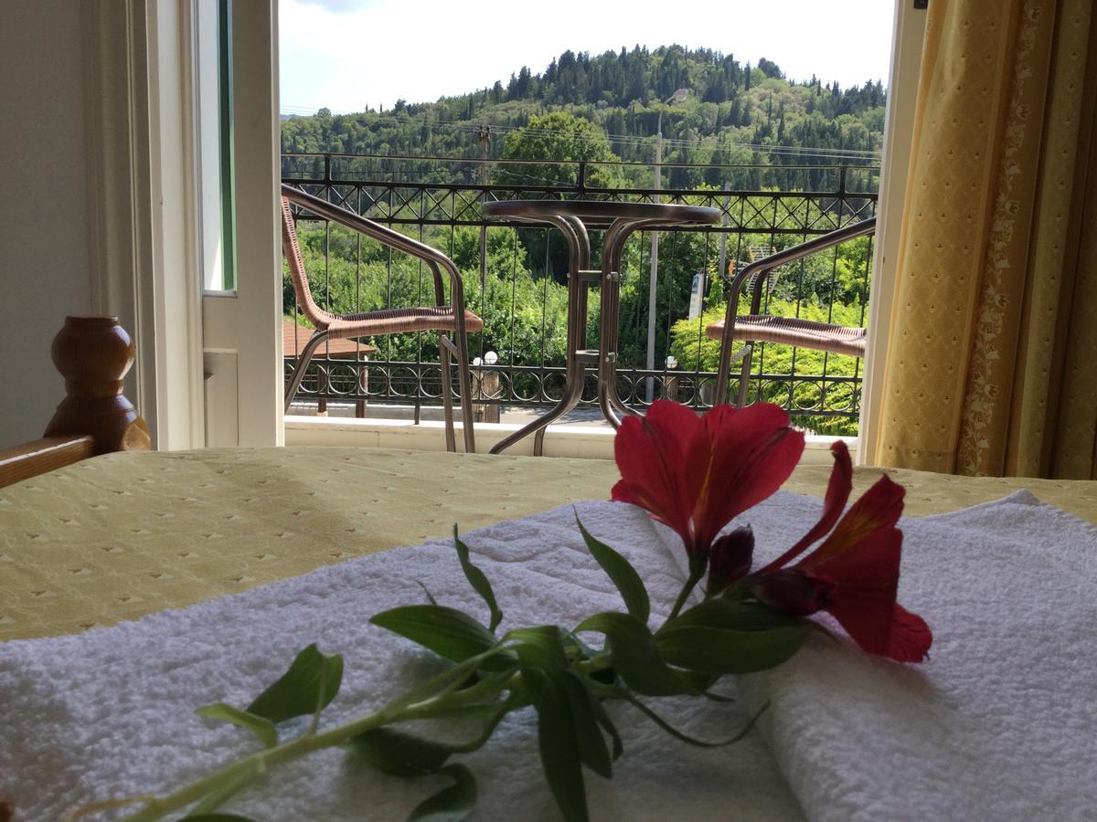 Filoxenia Kontogiannis Apartment Lazarata ภายนอก รูปภาพ