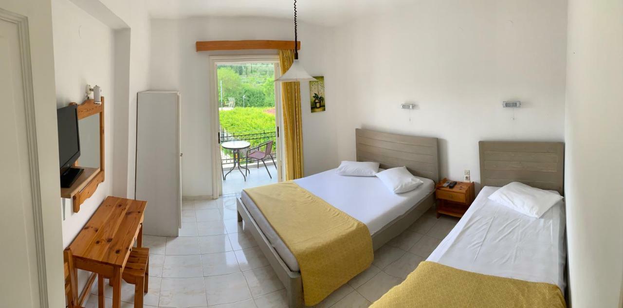 Filoxenia Kontogiannis Apartment Lazarata ภายนอก รูปภาพ