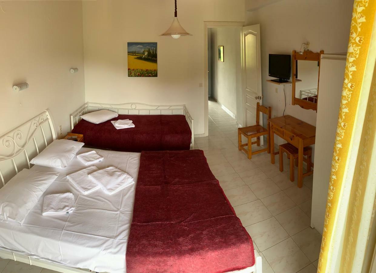 Filoxenia Kontogiannis Apartment Lazarata ภายนอก รูปภาพ